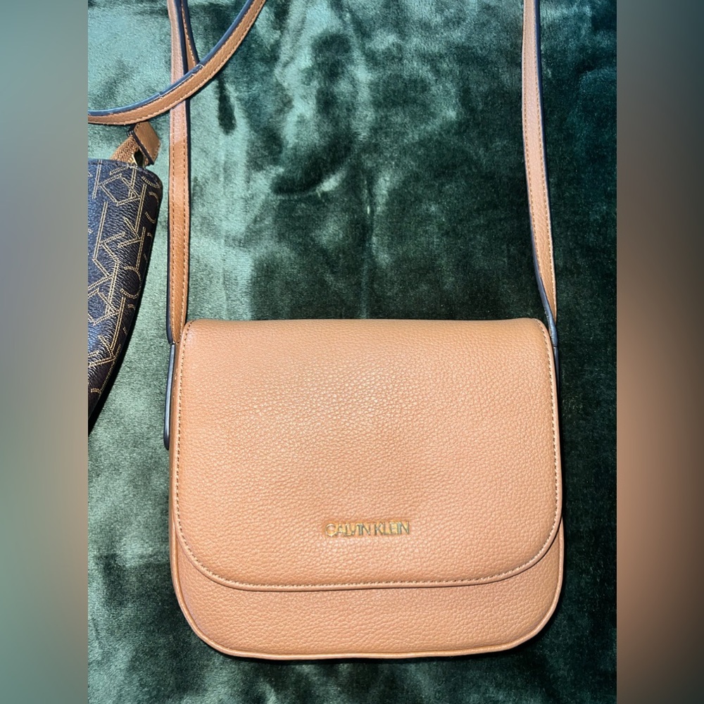 Calvin Klein Women’s Handbags (Preowned) Lot Of 2 - Picture 3 of 5